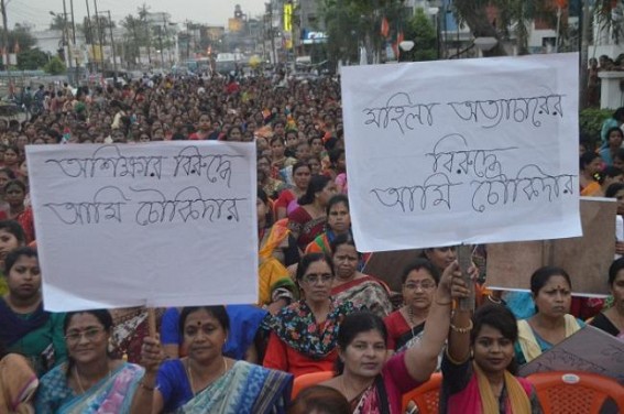 Tripura BJP women activists become â€˜Chowkidarâ€™